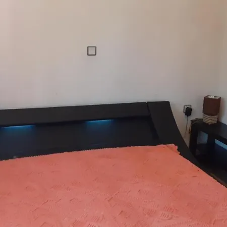 Σπίτι διακοπών ολόκληρο, αυτόνομο σπίτι με αυλή στη μονεμβασιά