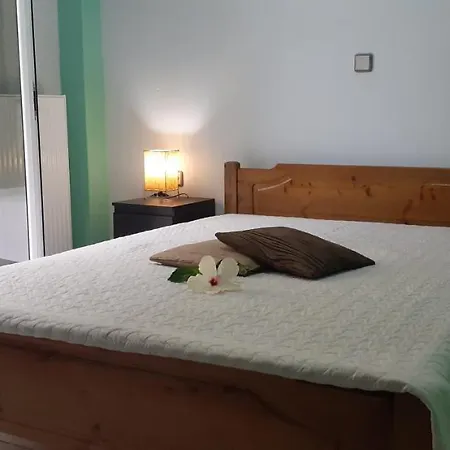 ολόκληρο, αυτόνομο σπίτι με αυλή στη μονεμβασιά Σπίτι διακοπών Yefira